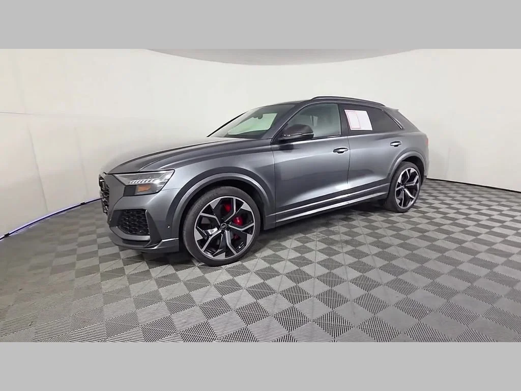 Used 2024 Daytona Gray Pearl Effect Audi 4.0T image 49