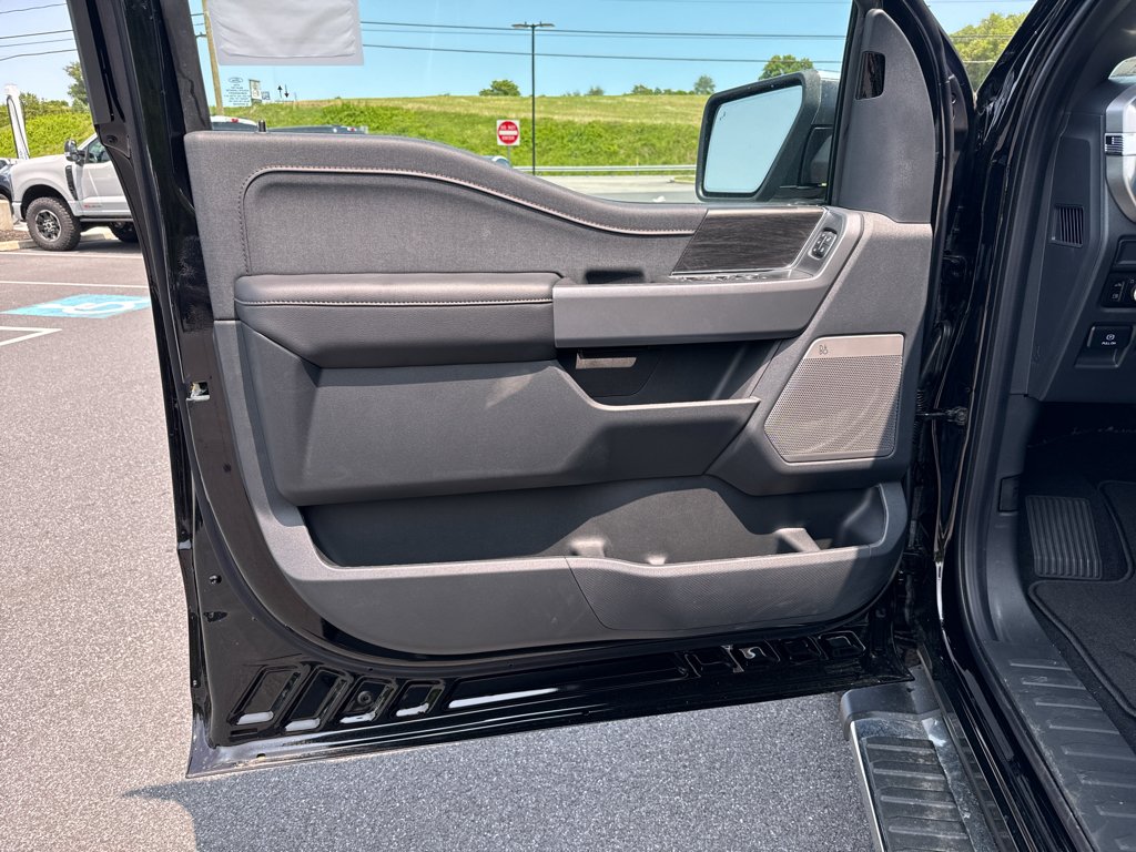 2025 Ford F-150 Lariat - Photo 31