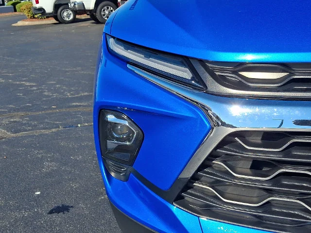 Used 2024 Blue Chevrolet LT image 9