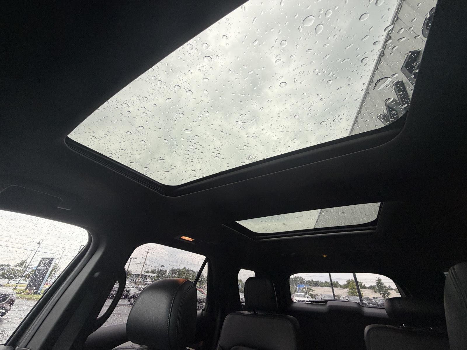Used 2017 Magnetic Ford XLT image 18