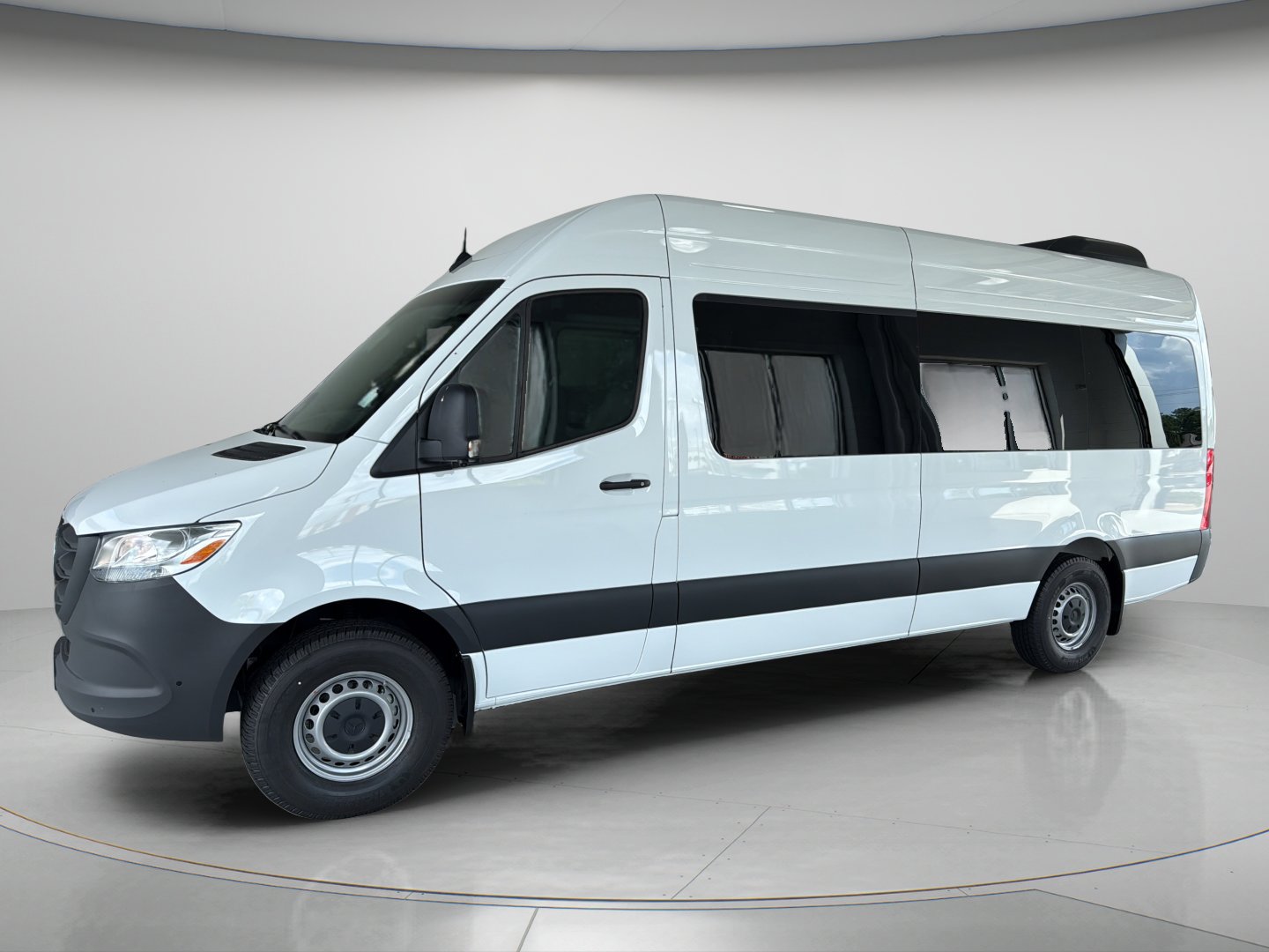New 2026 Arctic White Mercedes-Benz  image 2