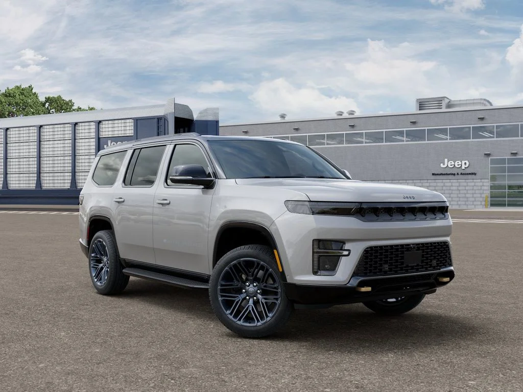New 2026 Silver-Zynith Exterior Paint Jeep  image 5
