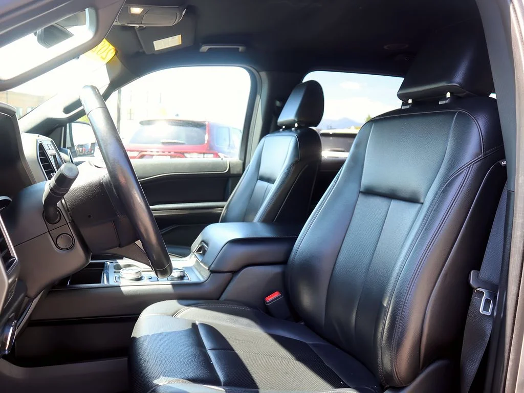 2021 Ford Expedition XLT - Photo 13