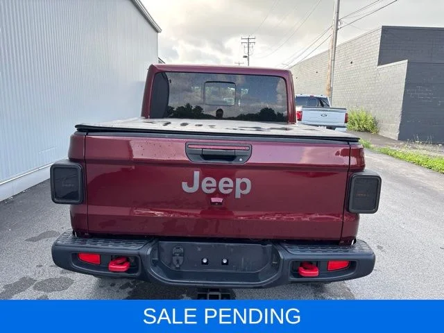 Certified Used 2021 Snazzberry Pearlcoat Jeep Rubicon image 8