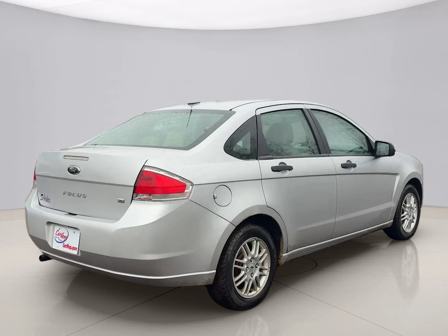 Used 2011 Silver Ford SE image 5