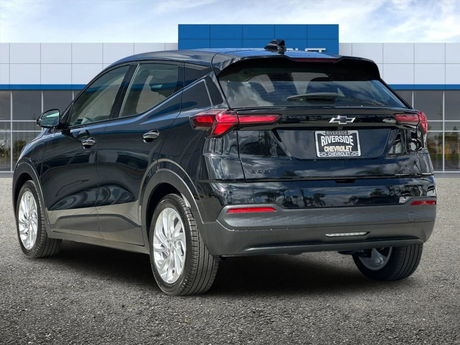2027 Chevrolet Bolt LT - Photo 6