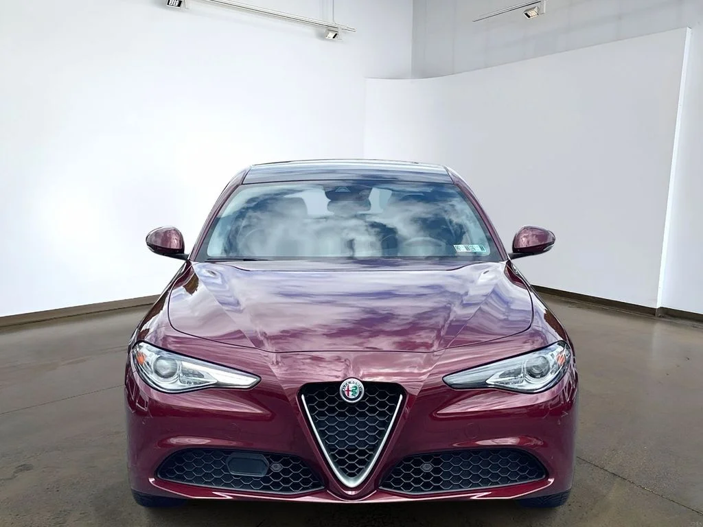 Used 2017 Red Metallic Alfa Romeo Base image 2