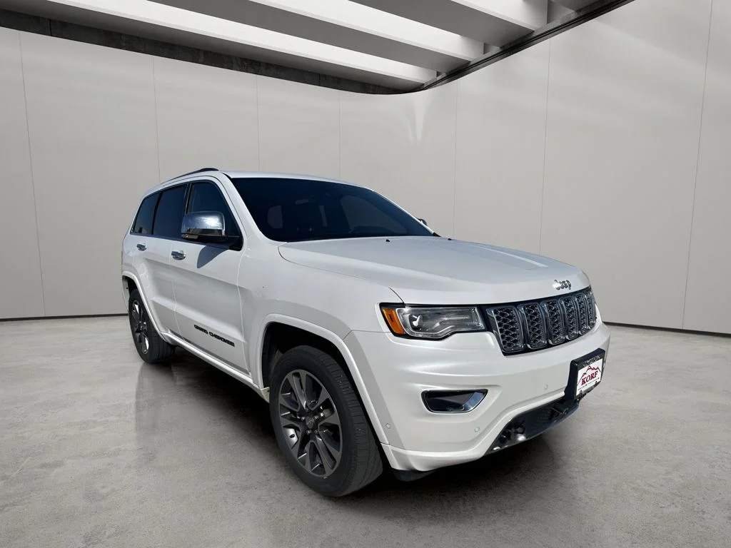 Used 2018 Ivory 3-Coat Jeep Overland image 8