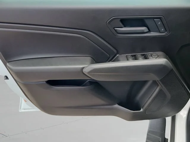 New 2026 Summit White Chevrolet WT image 16