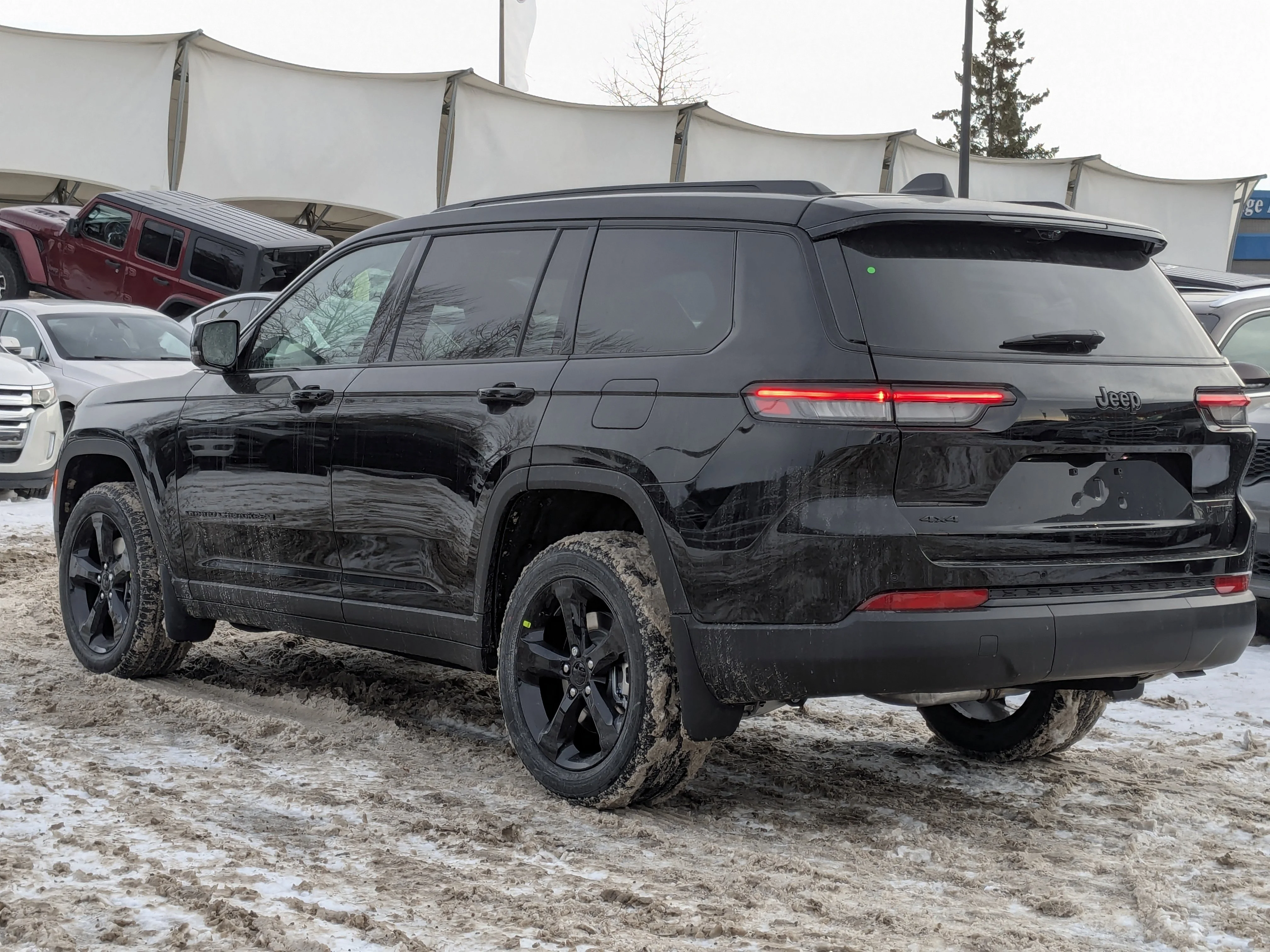 New 2025 Black Jeep Limited - - Dual-Pane Sunroof - Black Appearance - Luxury Tech II - Remote Start & tons more! image 6