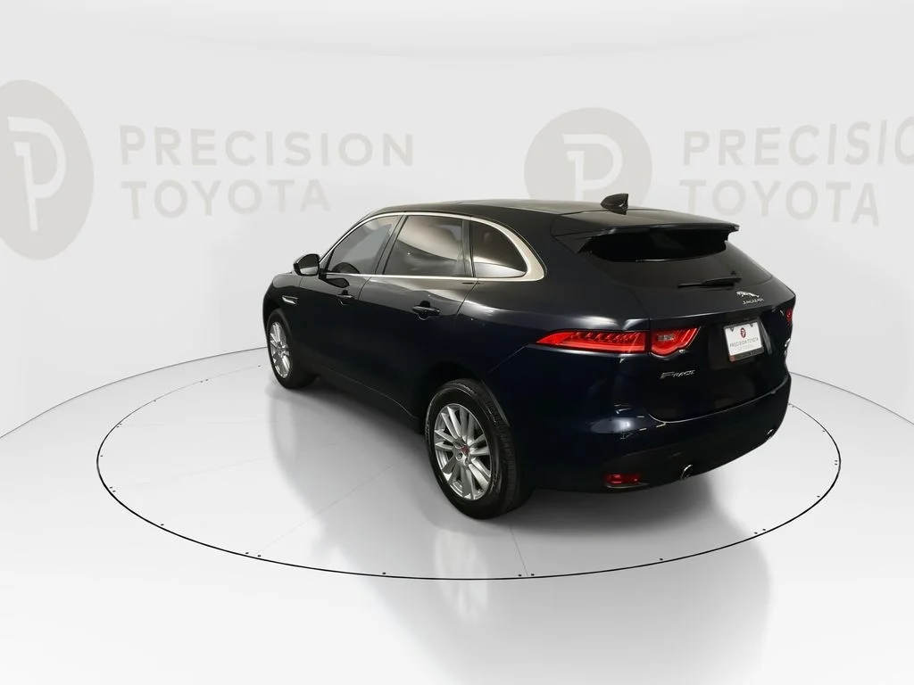 Used 2020 Portofino Blue Metallic Jaguar 30t Prestige image 15
