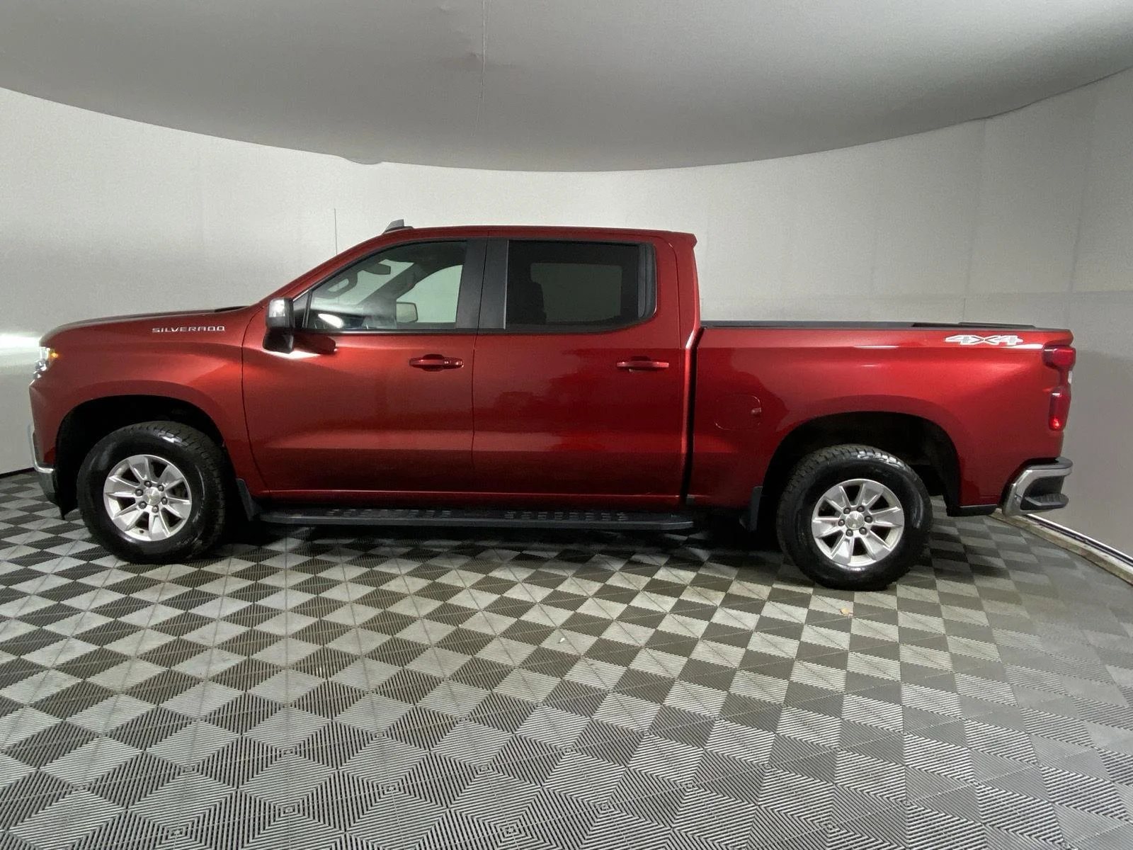 Used 2021 Cherry Red Tintcoat Chevrolet LT image 13