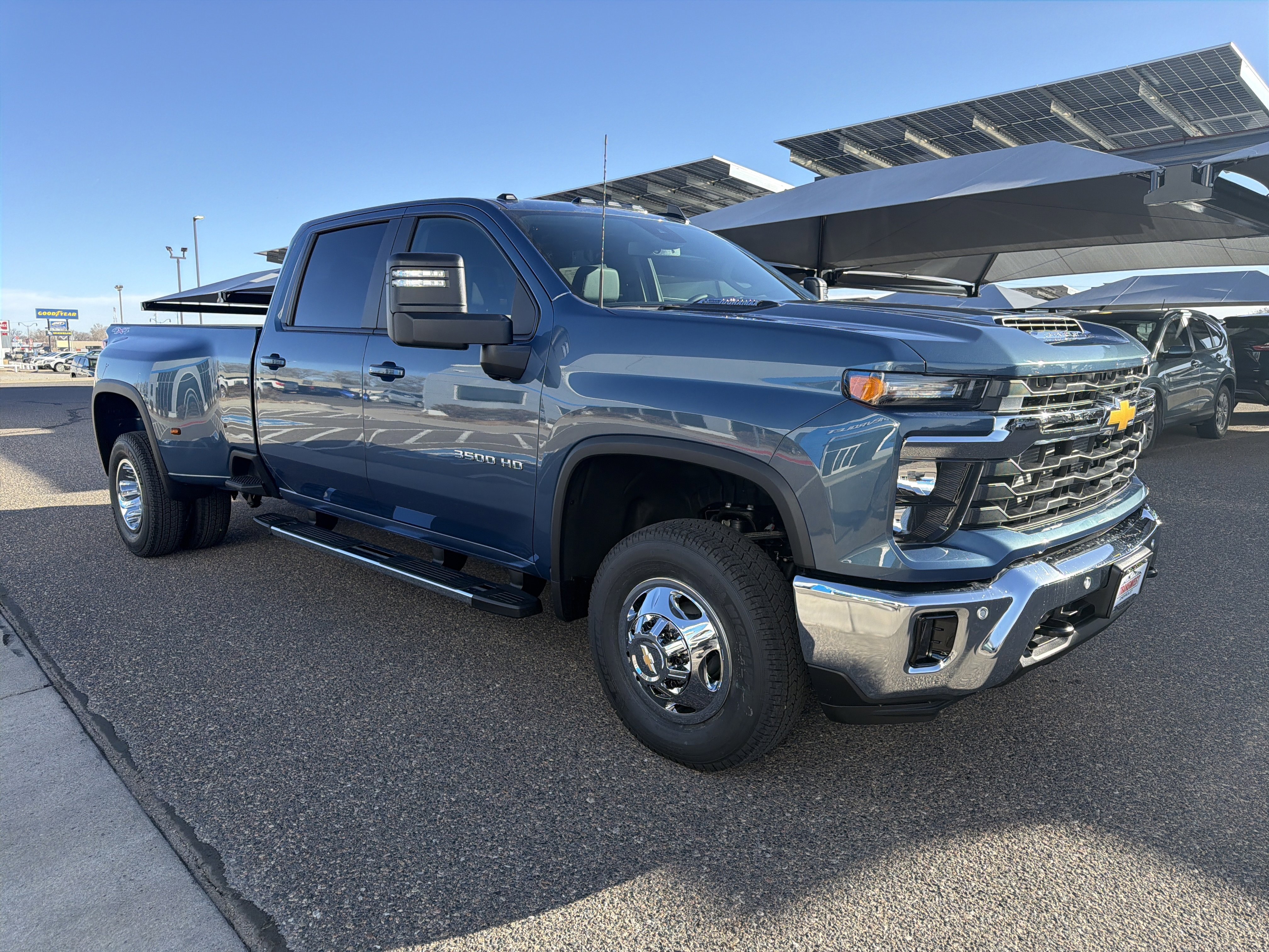 2026 Chevrolet Silverado 3500 HD LT - Photo 8