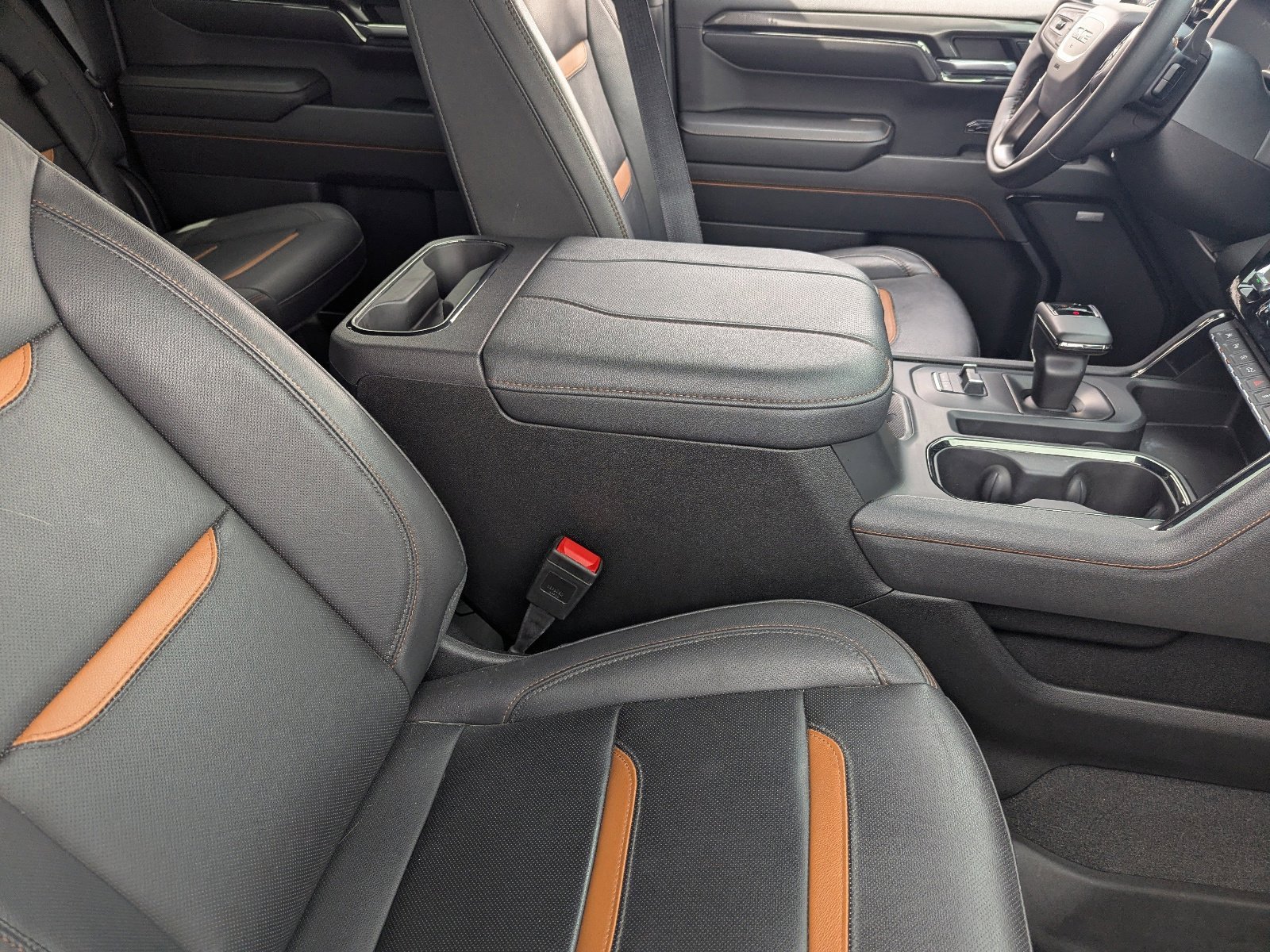 Used 2024 Onyx Black GMC AT4 image 5