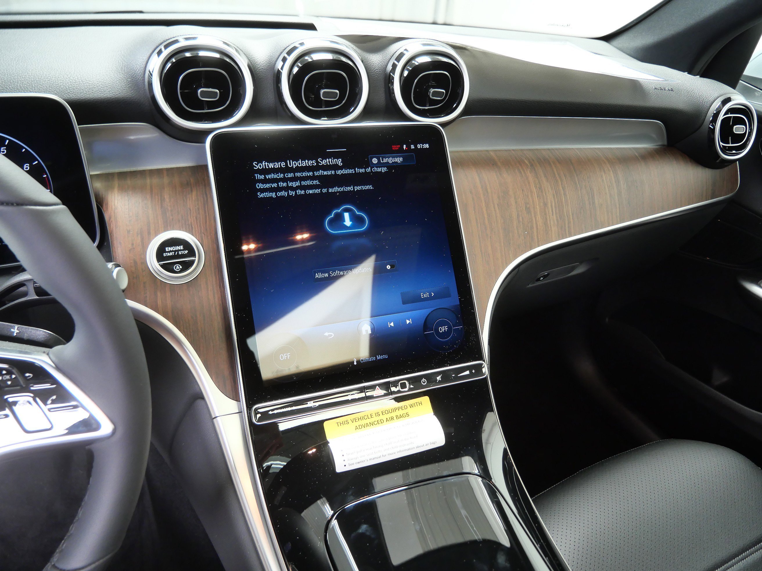 New 2026 Cirrus Silver Metallic Mercedes-Benz GLC 300 image 10