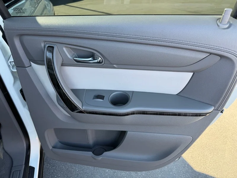 Used 2014 Summit White GMC SLT image 22