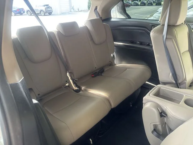 Used 2022 White Honda EX-L image 12