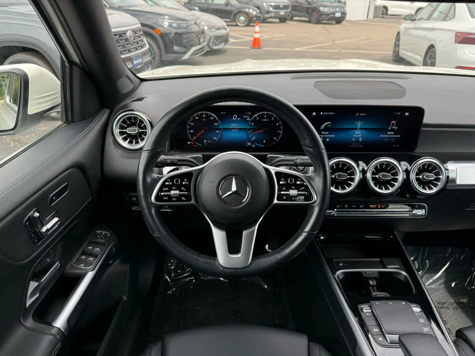 Used 2023 Polar White Mercedes-Benz GLB 250 image 21