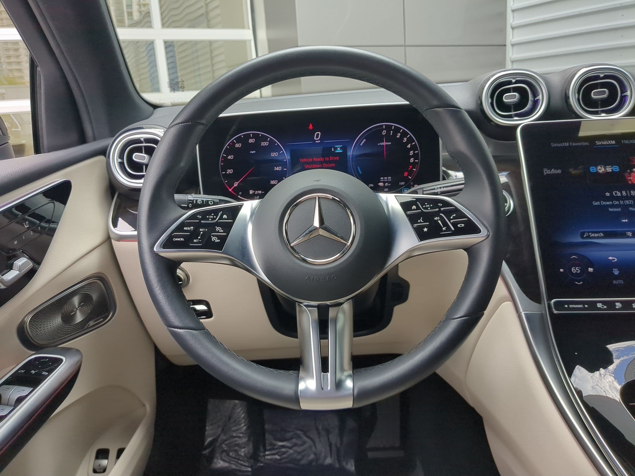 Used 2025 Black Mercedes-Benz GLC 350e image 15