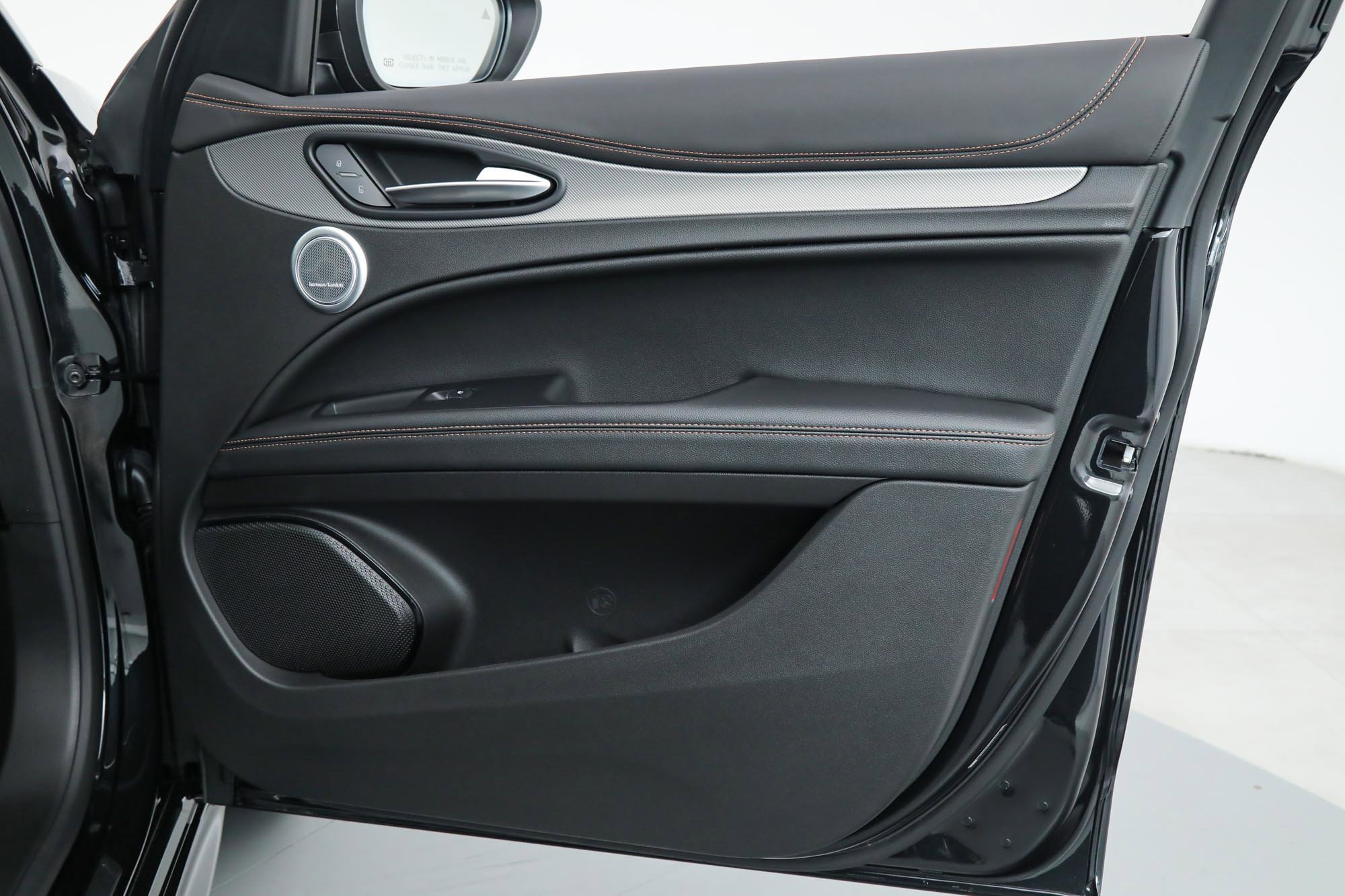2025 Alfa Romeo Stelvio Intensa - Photo 10