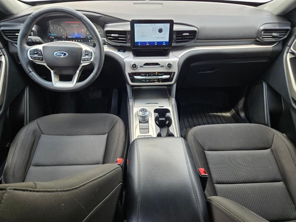 Used 2023 Silver Ford XLT image 19