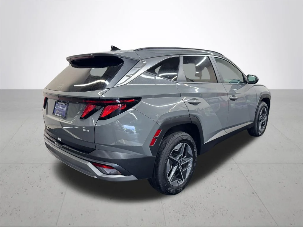 Used 2025 Gray Hyundai SEL image 7