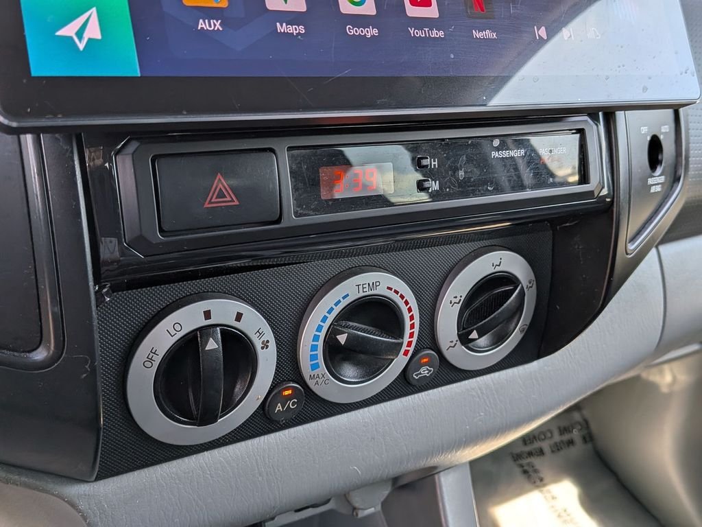 2010 Toyota Tacoma PreRunner - Photo 18