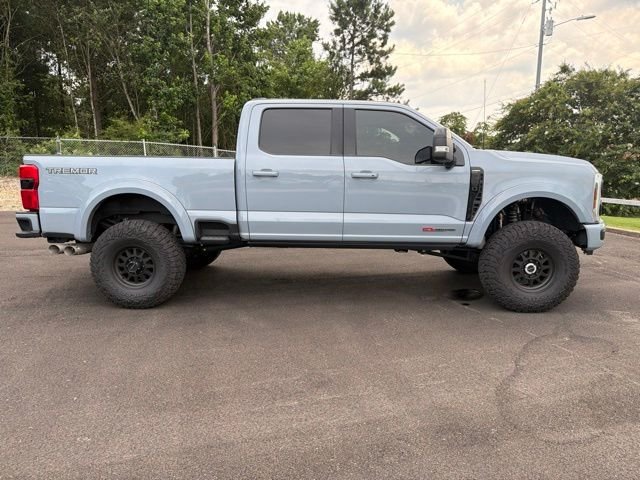 Used 2024 Gray Ford Lariat image 13