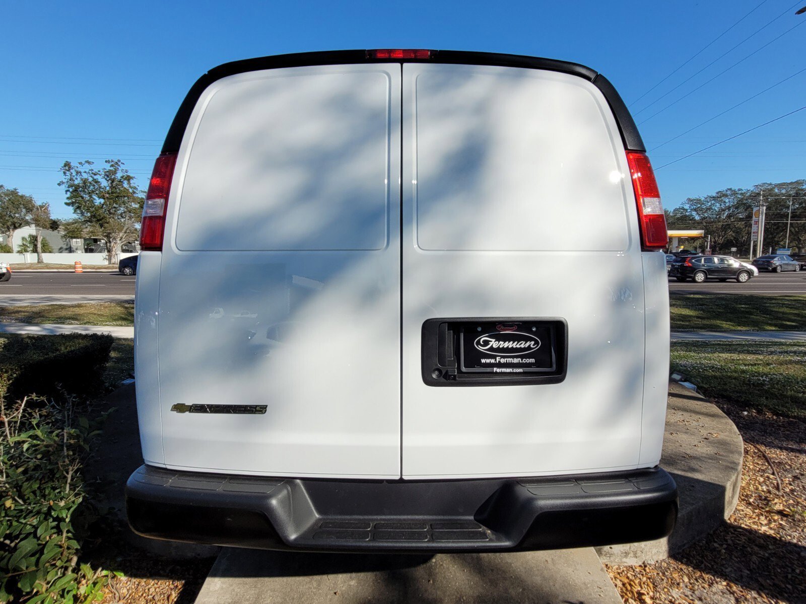 2025 Chevrolet Express Cargo Work Van - Photo 7