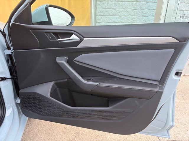 New 2027 Monument Gray Volkswagen 1.5T SE image 25