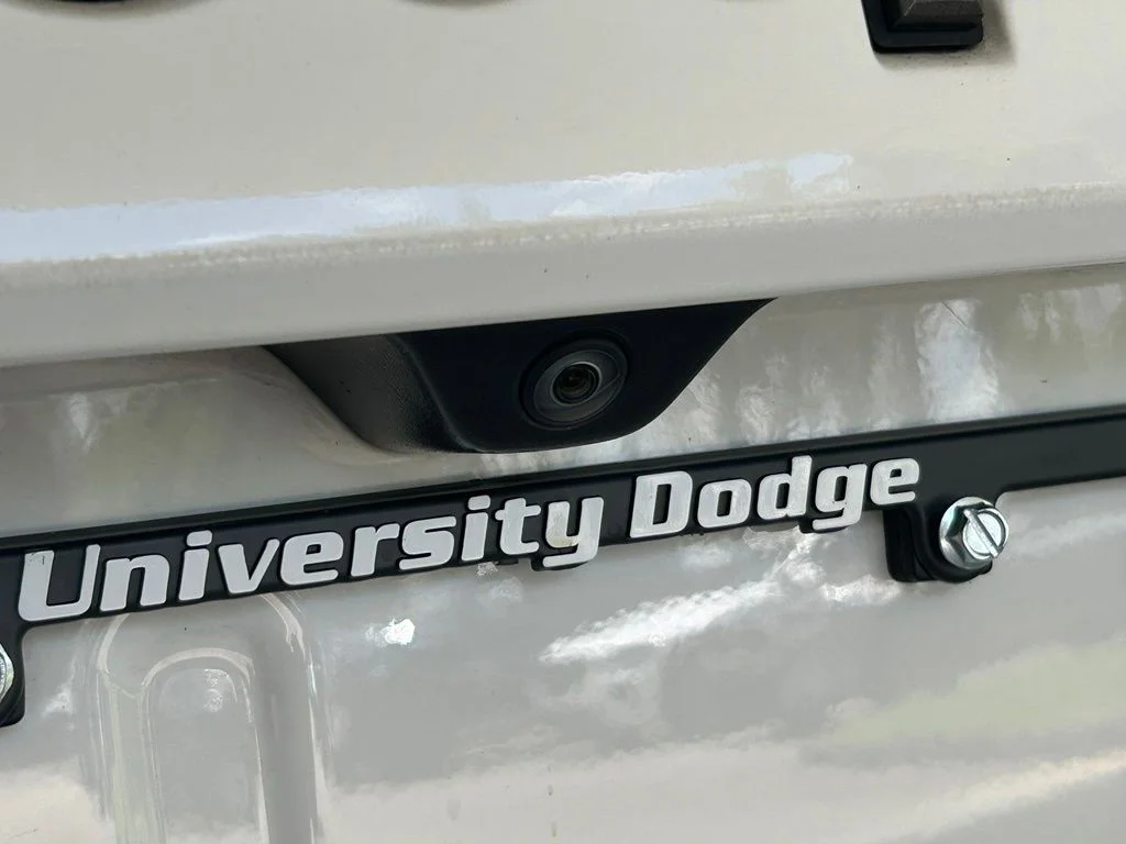 Used 2018 White Jeep Overland image 20
