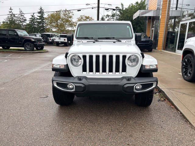 Used 2022 Bright White Clearcoat Jeep Unlimited Sahara image 2