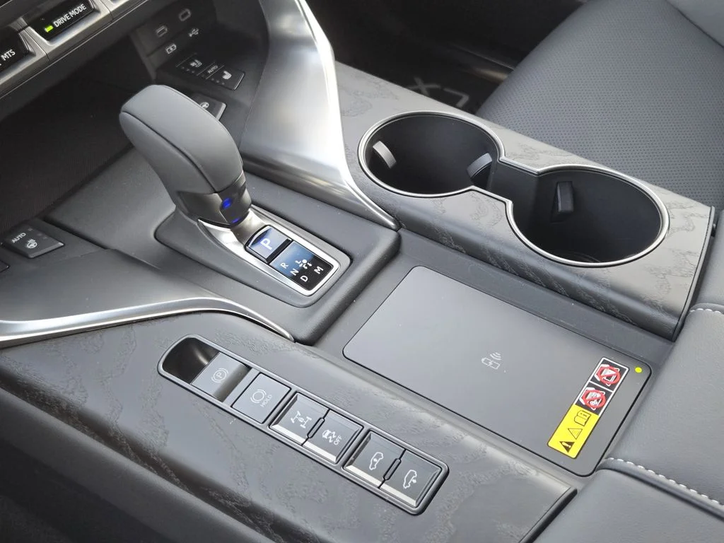 New 2026 Manganese Luster Lexus 700h Luxury image 15