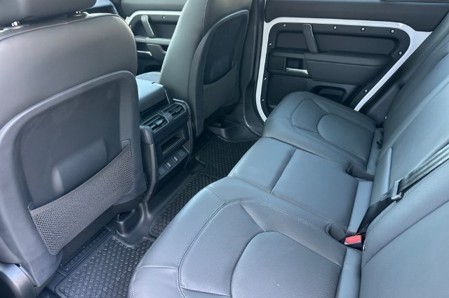 New 2026 Fuji White Land Rover S image 11