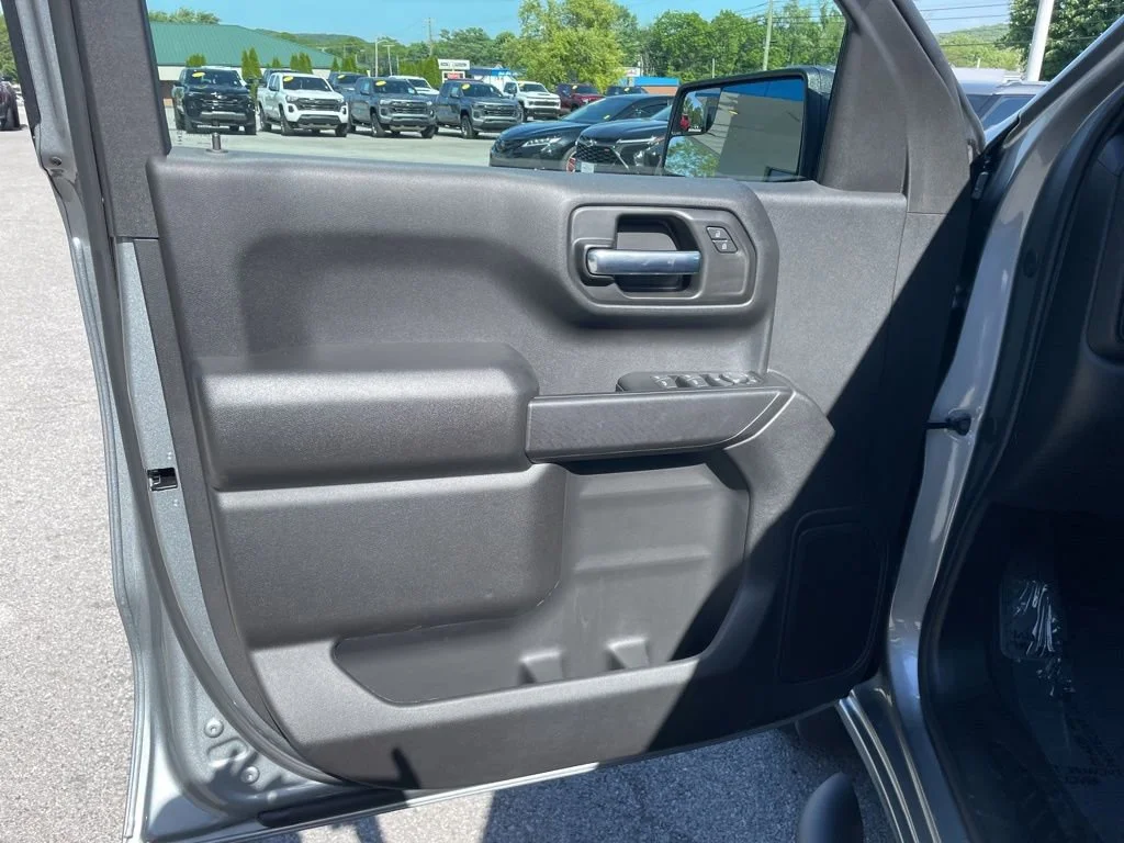 2026 Chevrolet Silverado 1500 Custom - Photo 8