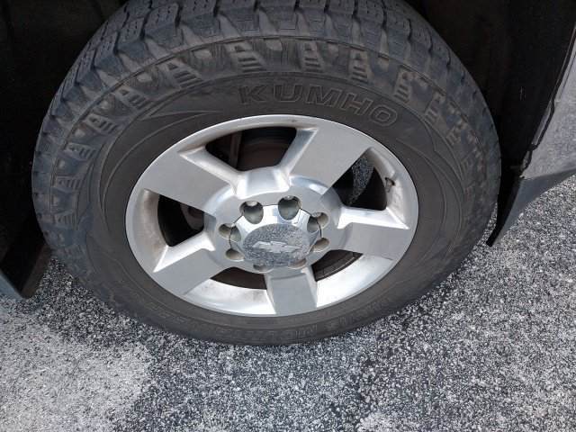 Used 2016 BUTTE RED METALLIC Chevrolet LTZ image 2