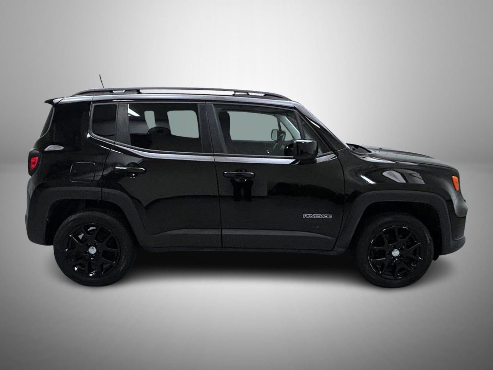 Used 2020 Black Jeep Latitude image 4