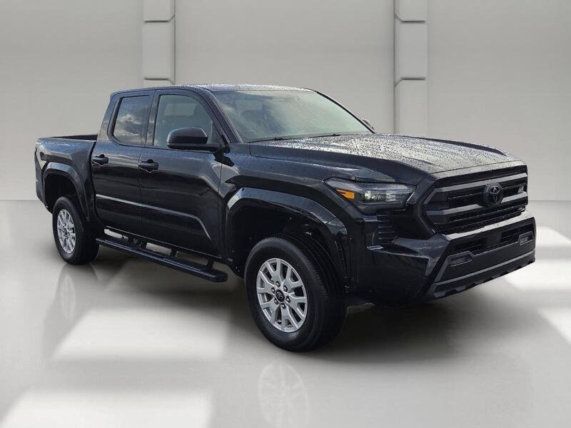 Used 2025 Black TOYOTA SR DOUBLE CAB 5