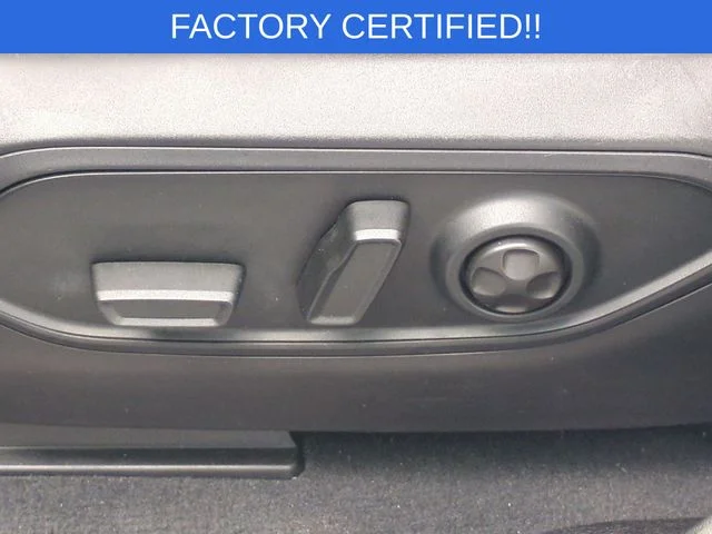 Used 2022 White Jeep Altitude image 17