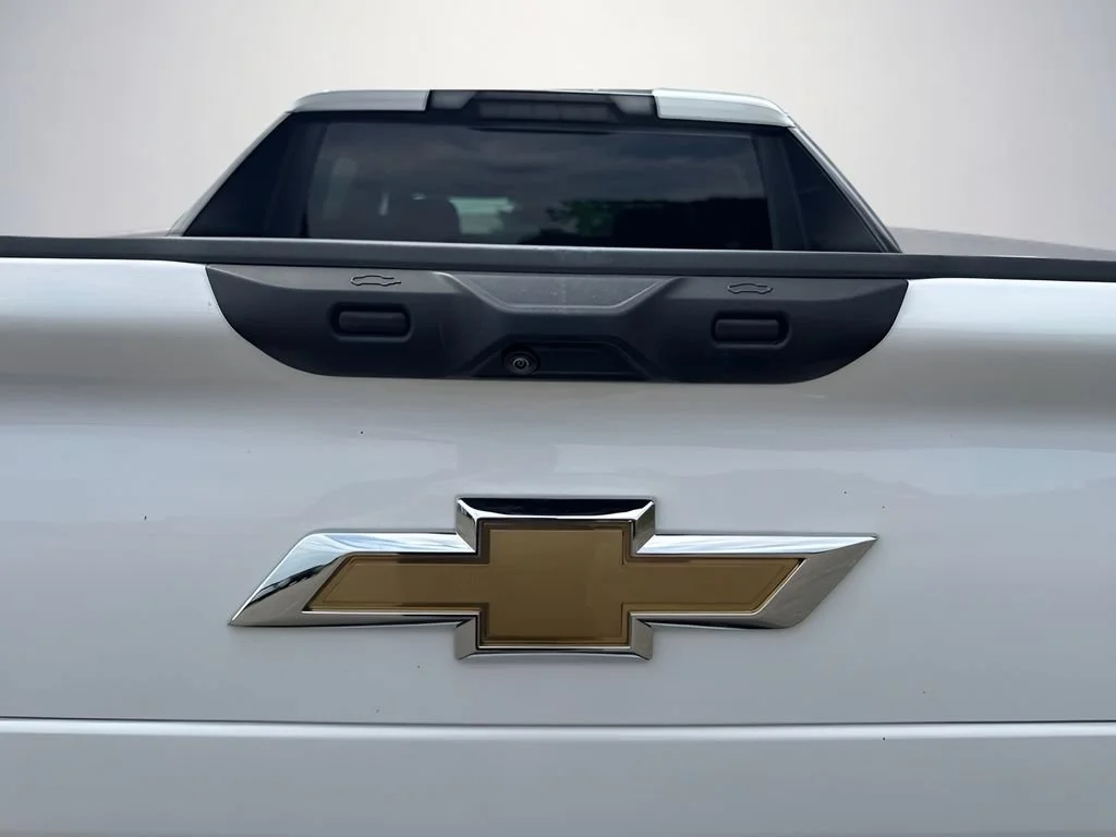 Used 2026 Summit White Chevrolet LT - Extended Range image 34