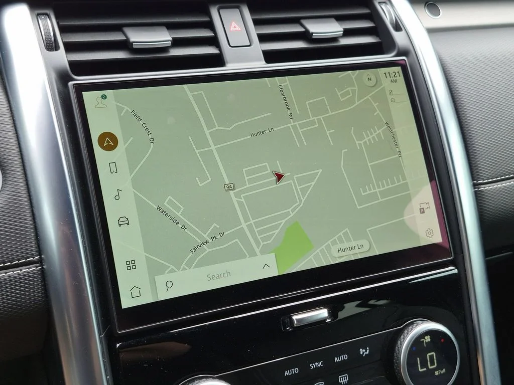Used 2022 Gray Land Rover S R-Dynamic image 20