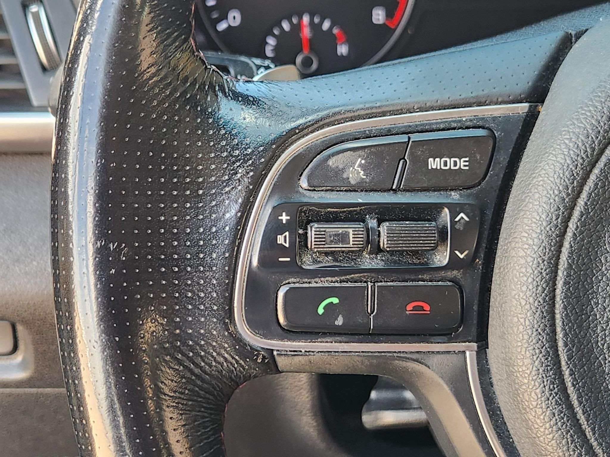 Used 2018 Ebony Black Kia SX image 29