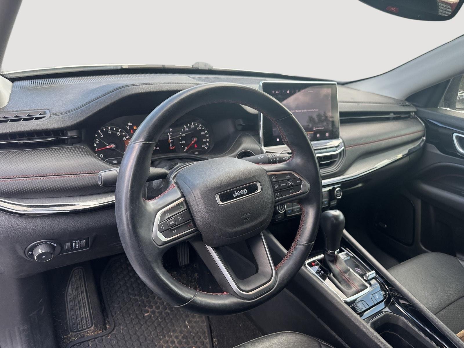 Used 2022 Bright White Clearcoat Jeep Trailhawk image 10