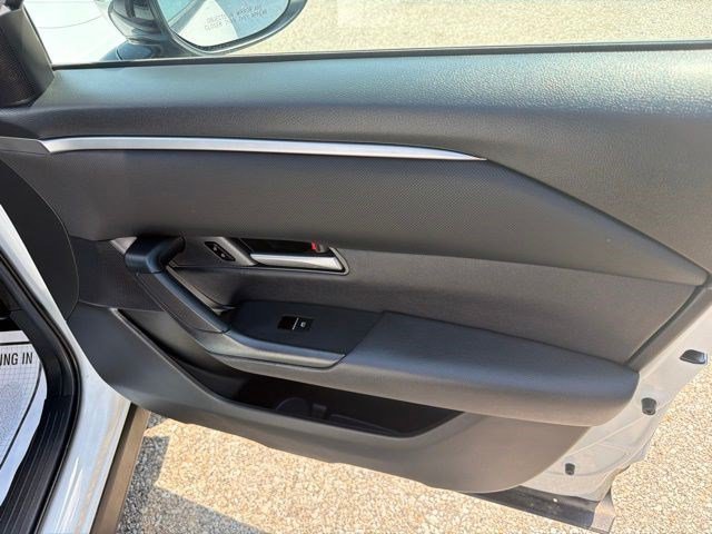 Used 2025 Wind Chill Pearl Mazda 2.5 S Preferred Package image 20