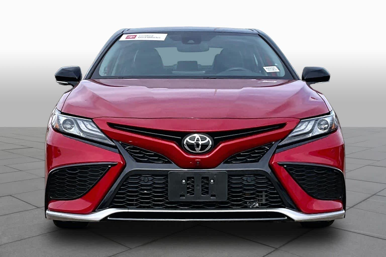 Used 2024 Supersonic Red/Midnight Black Metallic Toyota XSE V6 image 4