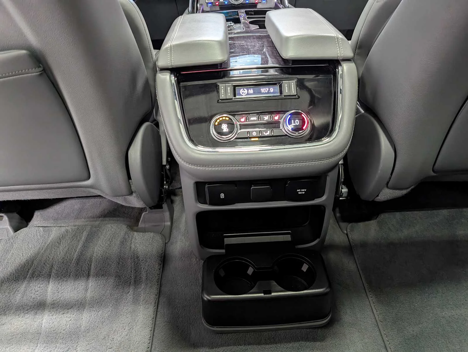 Used 2020 Silver Radiance Lincoln Reserve image 22
