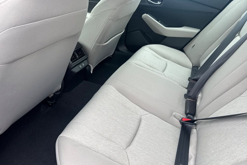 New 2026 Platinum White Pearl Honda SE image 12