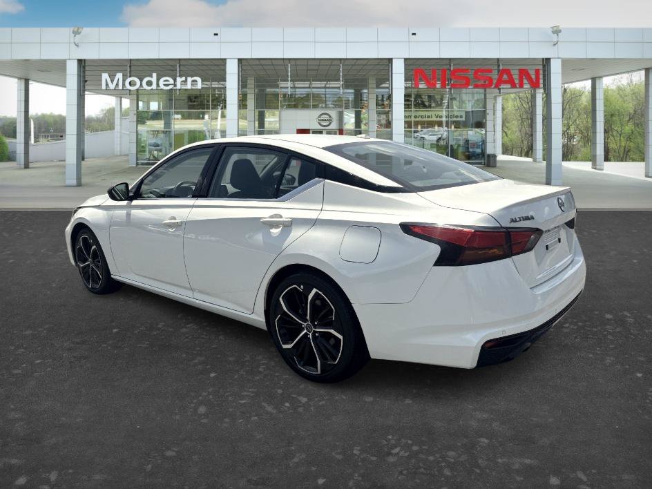 Certified Used 2024 Pearl White Tricoat Nissan 2.5 SR image 21