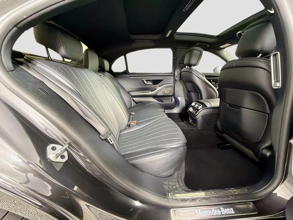 Used 2023 Gray Mercedes-Benz S 500 image 30