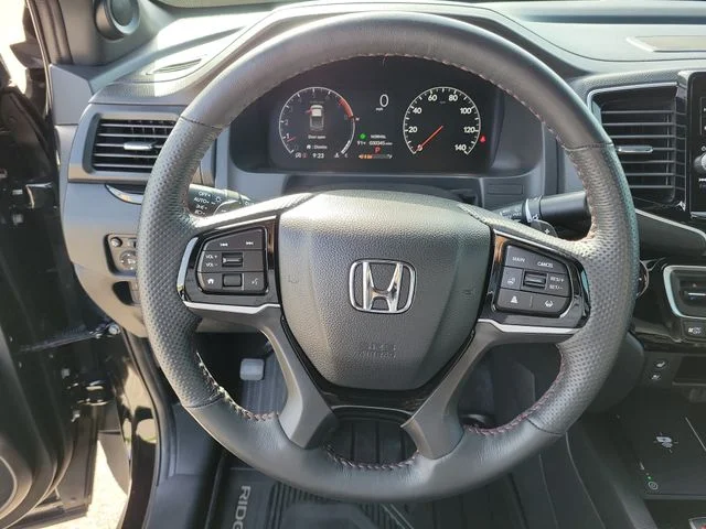 Used 2025  Honda Black Edition image 26